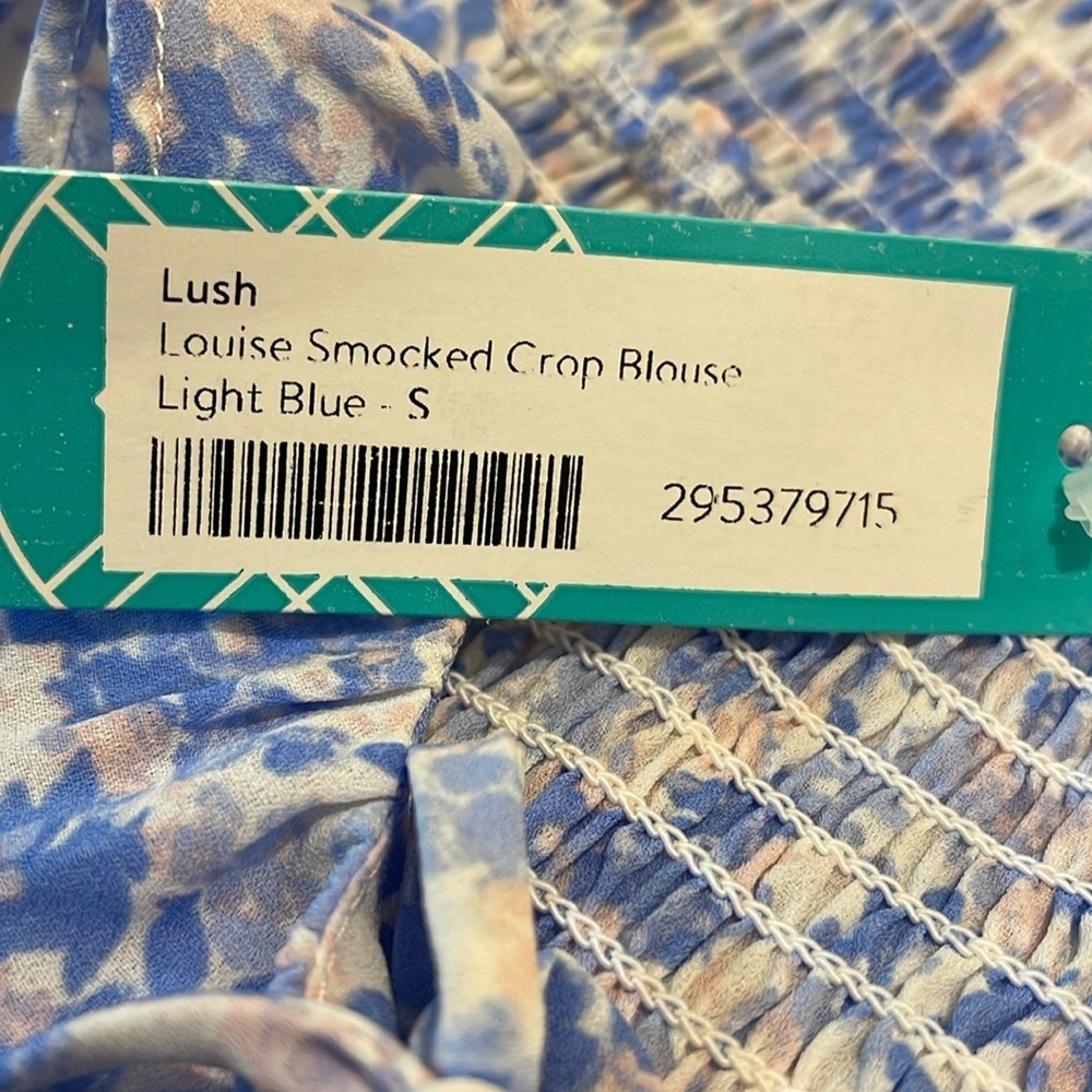 LUSH LOUISE SMOCKED CROP BLOUSE LIGHT BLUE - S - Picture 4 of 5